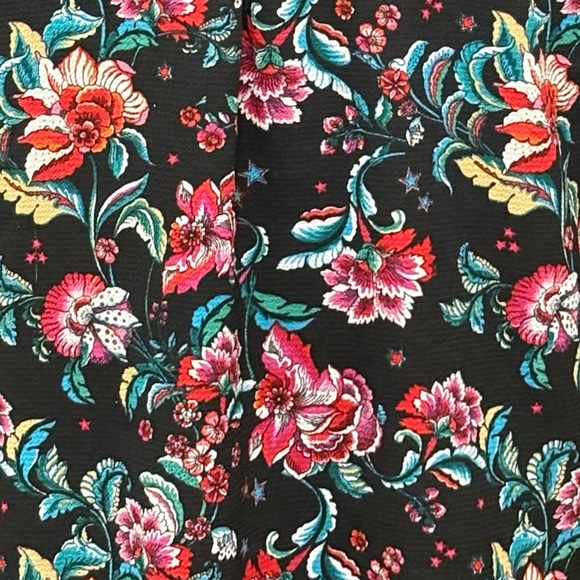 Fig and Flowers Floral Popover Tunic Blouse - Picture 6 of 9